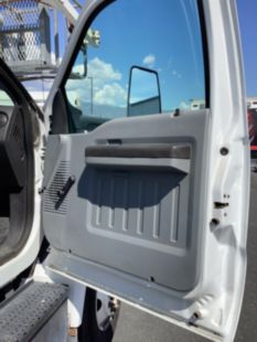 2018 Ford F-750 4x2 Versalift VTP-40-NE Cable Placer