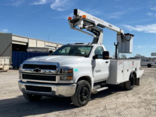 2023 Chevrolet 5500 4x2 Versalift SST-36-NE Bucket Truck