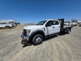 2018 Ford F-550 Powerstroke Diesel Crew Cab 4x4 "Rail Gear Equipped" Flatbed Truck