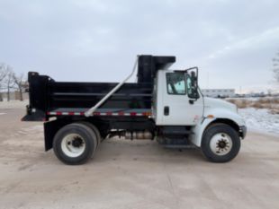 2019 International 4300 4x2 Load King 10 Ft. Dump Truck