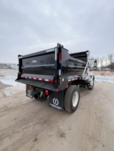 2019 International 4300 4x2 Load King 10 Ft. Dump Truck