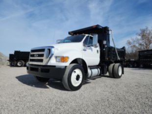 2015 Ford F750 4x2 2024 Load King 10 Ft. Dump Truck