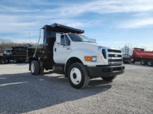 2015 Ford F750 4x2 2024 Load King 10 Ft. Dump Truck