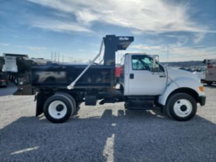 2015 Ford F750 4x2 2024 Load King 10 Ft. Dump Truck