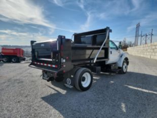 2015 Ford F750 4x2 2024 Load King 10 Ft. Dump Truck