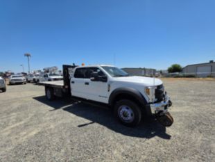 2018 Ford F-550 Powerstroke Diesel Crew Cab 4x4 "Rail Gear Equipped" Flatbed Truck