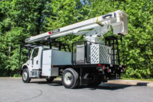 70 ft Insulated Forestry Bucket Truck