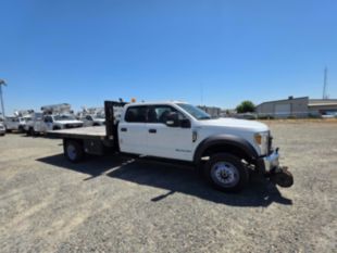 2018 Ford F-550 Powerstroke Diesel Crew Cab 4x4 "Rail Gear Equipped" Flatbed Truck