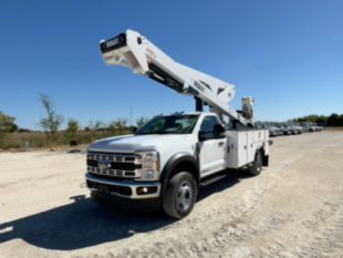 Ford F600 4x4 Versalift VST-52-MHI Bucket Truck