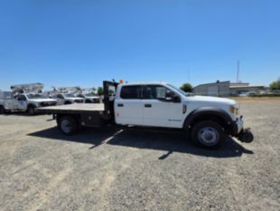 2018 Ford F-550 Powerstroke Diesel Crew Cab 4x4 "Rail Gear Equipped" Flatbed Truck