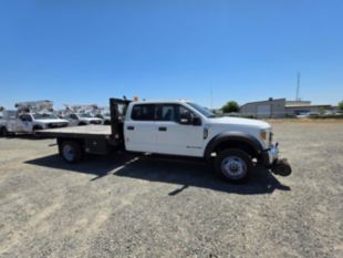 2018 Ford F-550 Powerstroke Diesel Crew Cab 4x4 "Rail Gear Equipped" Flatbed Truck