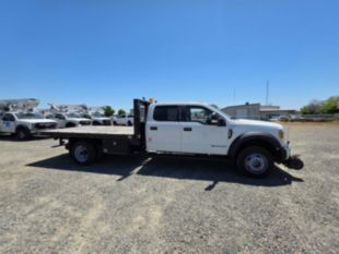 2018 Ford F-550 Powerstroke Diesel Crew Cab 4x4 "Rail Gear Equipped" Flatbed Truck