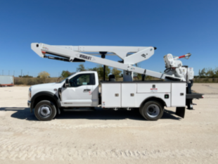 Ford F600 4x4 Versalift VST-52-MHI Bucket Truck