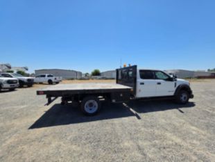 2018 Ford F-550 Powerstroke Diesel Crew Cab 4x4 "Rail Gear Equipped" Flatbed Truck