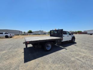 2018 Ford F-550 Powerstroke Diesel Crew Cab 4x4 "Rail Gear Equipped" Flatbed Truck