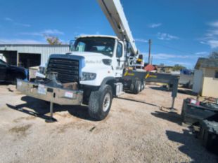 Manitex 40124S Boom/2015 Freightliner 114SD Tri-Drive Diesel Truck