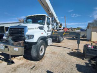 Manitex 40124S Boom/2015 Freightliner 114SD Tri-Drive Diesel Truck