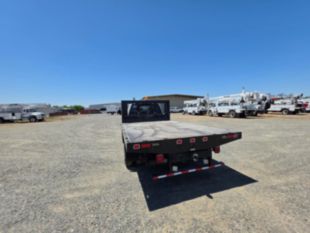 2018 Ford F-550 Powerstroke Diesel Crew Cab 4x4 "Rail Gear Equipped" Flatbed Truck