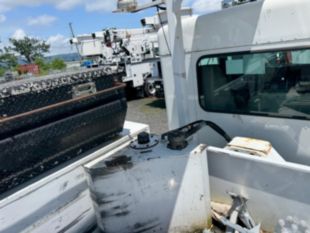 2016 Kenworth T-370 Diesel 4x2 Altec AA-55 Material Handler Bucket Truck
