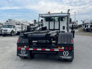 2025 Peterbilt 567 6x4 Galbreath U5-OR-174 Roll-Off Truck