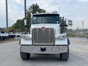 2025 Peterbilt 567 6x4 Galbreath U5-OR-174 Roll-Off Truck