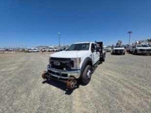 2018 Ford F-550 Powerstroke Diesel Crew Cab 4x4 "Rail Gear Equipped" Flatbed Truck