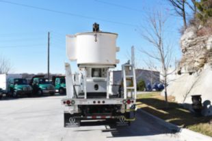 120 ft Insulated Non Material Handling Transmission Bucket Truck