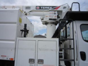 2020 Terex XTPRO56 Bucket / 2021 Freightliner M2106