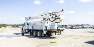 107 ft Insulated Material Handling Transmission Bucket Truck