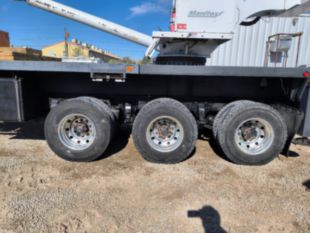 Manitex 40124S Boom/2015 Freightliner 114SD Tri-Drive Diesel Truck