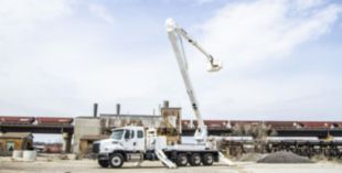 120 ft Insulated Material Handling Transmission Bucket Truck