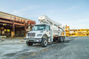 107 ft Insulated Material Handling Transmission Bucket Truck