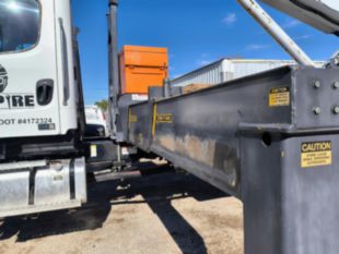 Manitex 40124S Boom/2015 Freightliner 114SD Tri-Drive Diesel Truck
