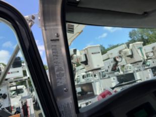 2016 Kenworth T-370 Diesel 4x2 Altec AA-55 Material Handler Bucket Truck