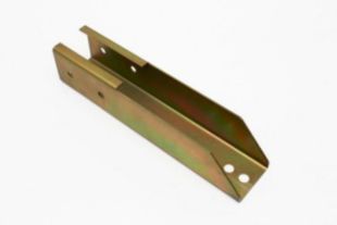 BRACKET, METAL TIP OF FIBERGLA