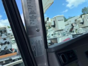 2016 Kenworth T-370 Diesel 4x2 Altec AA-55 Material Handler Bucket Truck