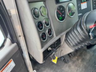2016 Kenworth T-370 Diesel 4x2 Altec AA-55 Material Handler Bucket Truck