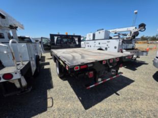 2018 Ford F-550 Powerstroke Diesel Crew Cab 4x4 "Rail Gear Equipped" Flatbed Truck