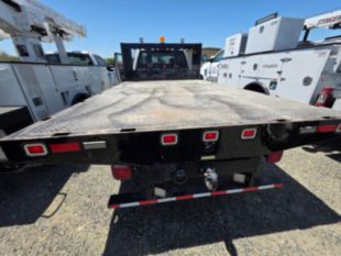 2018 Ford F-550 Powerstroke Diesel Crew Cab 4x4 "Rail Gear Equipped" Flatbed Truck