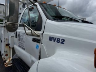 2015 Ford F-750 Diesel 4x2 Altec Material Handler Bucket Truck