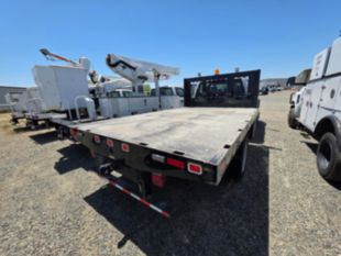 2018 Ford F-550 Powerstroke Diesel Crew Cab 4x4 "Rail Gear Equipped" Flatbed Truck