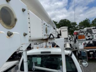 2015 Ford F-750 Diesel 4x2 Altec Material Handler Bucket Truck