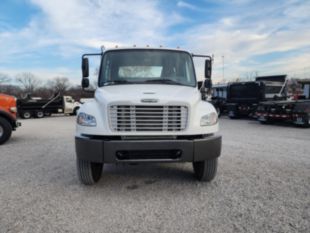 2020 Freightliner M2106 4x4 Cab & Chassis