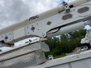 2015 Ford F-750 Diesel 4x2 Altec Material Handler Bucket Truck