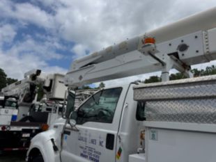 2015 Ford F-750 Diesel 4x2 Altec Material Handler Bucket Truck