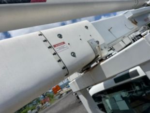 2015 Ford F-750 Diesel 4x2 Altec AA55 Material Handler Bucket Truck