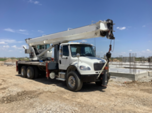 2022 Freightliner M2106 6x4 Load King Stinger 35-127RS Boom Truck