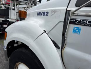 2015 Ford F-750 Diesel 4x2 Altec Material Handler Bucket Truck