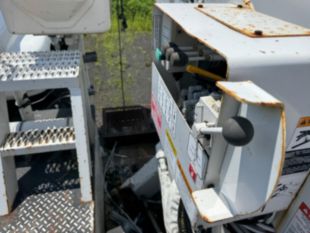 2015 Ford F-750 Diesel 4x2 Altec AA55 Material Handler Bucket Truck
