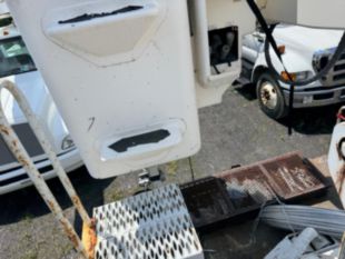 2015 Ford F-750 Diesel 4x2 Altec AA55 Material Handler Bucket Truck